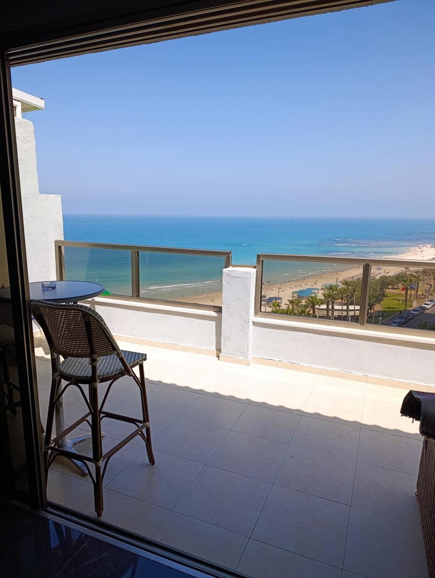 Penthouse Apartment On The Beach บัตยัม ห้อง รูปภาพ