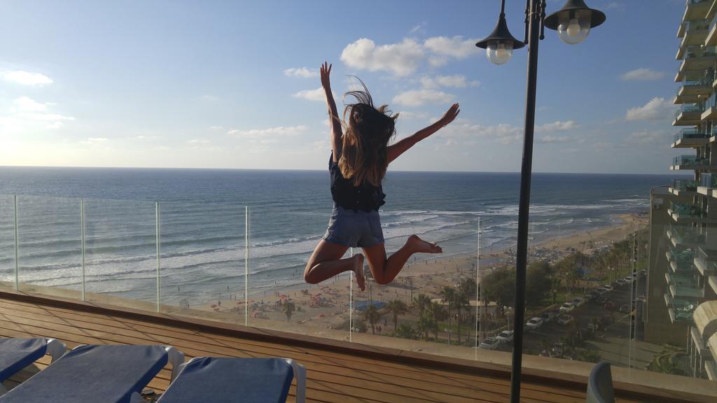 Penthouse Apartment On The Beach บัตยัม ภายนอก รูปภาพ