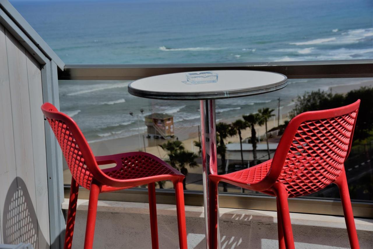 Penthouse Apartment On The Beach บัตยัม ภายนอก รูปภาพ