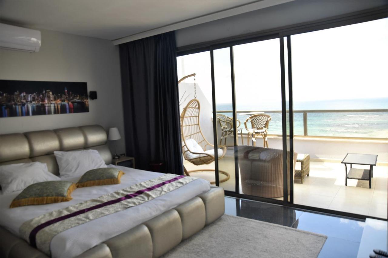 Penthouse Apartment On The Beach บัตยัม ภายนอก รูปภาพ